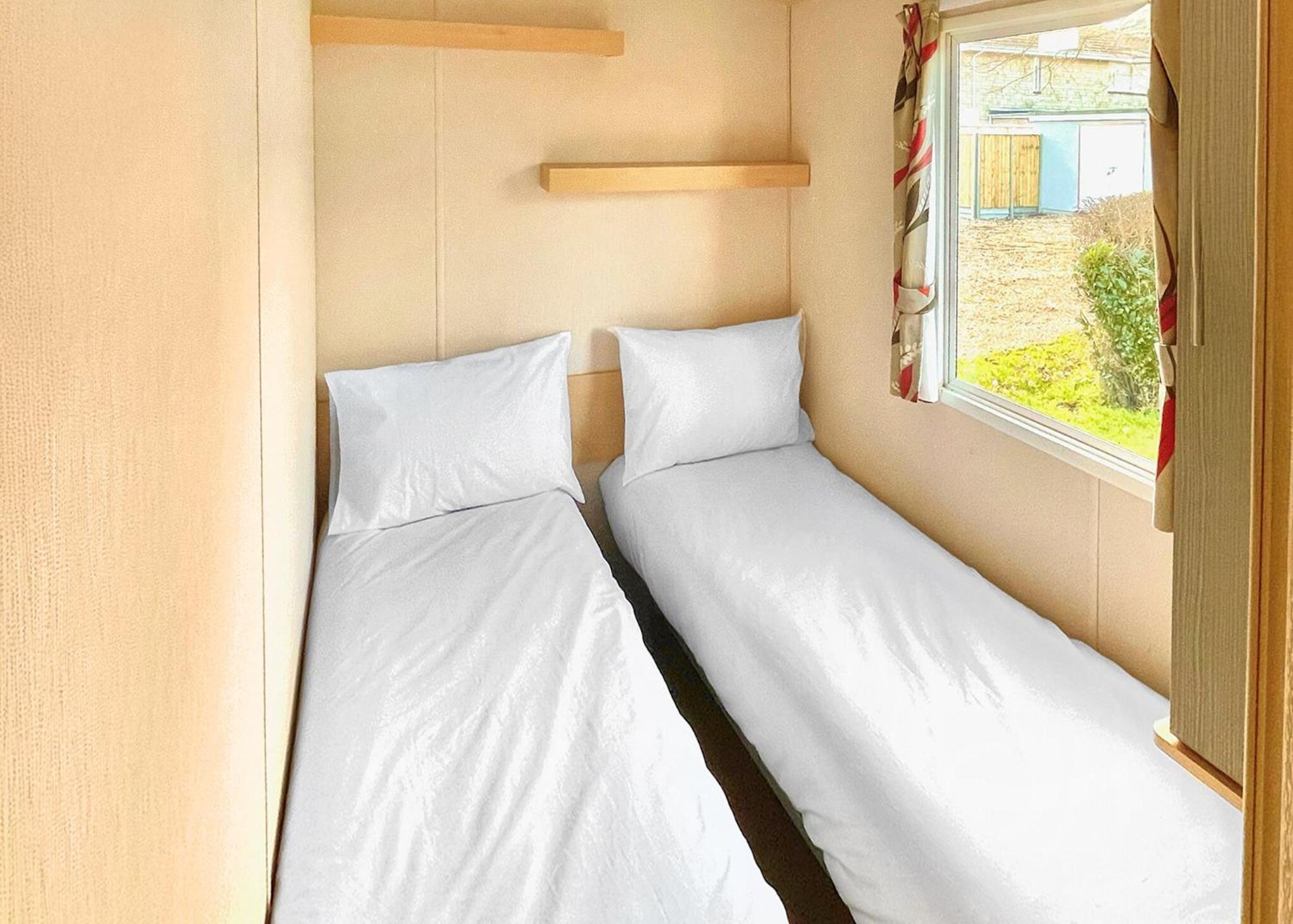 Orchards Holiday Park Newbridge  Oda fotoğraf