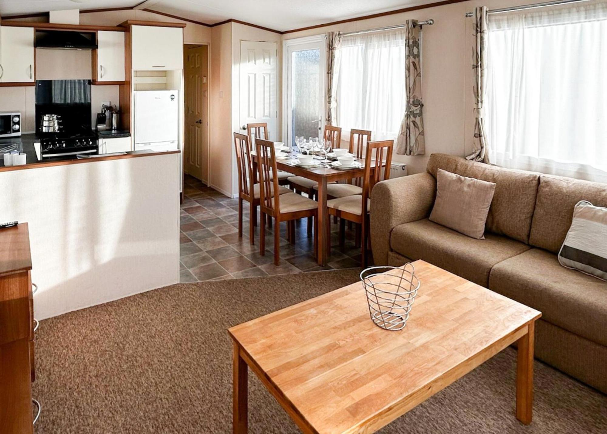 Orchards Holiday Park Newbridge  Dış mekan fotoğraf